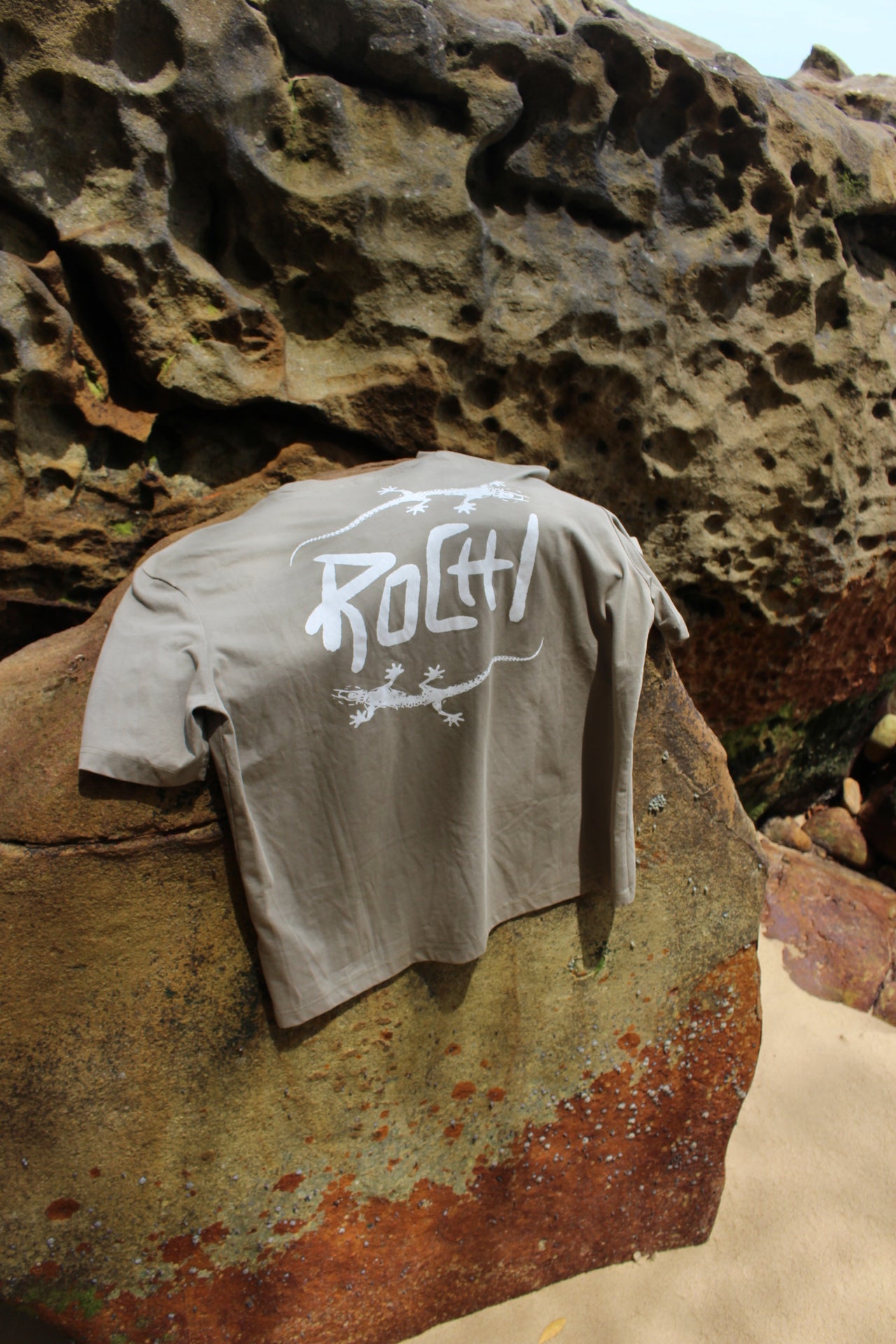 GECO TEE - WOMEN (black/olive green)
